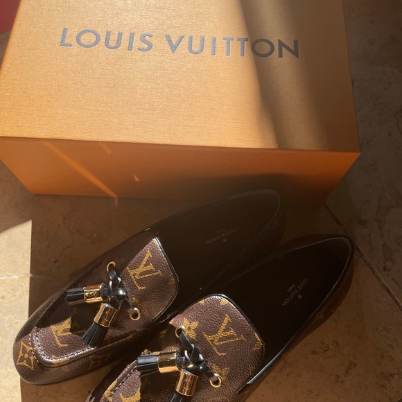 Brand new in box Louis Vuitton loafers - Picture 2 of 3